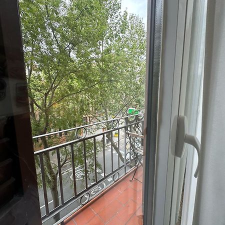 Alojamiento Diputacion Barcelona Exterior foto